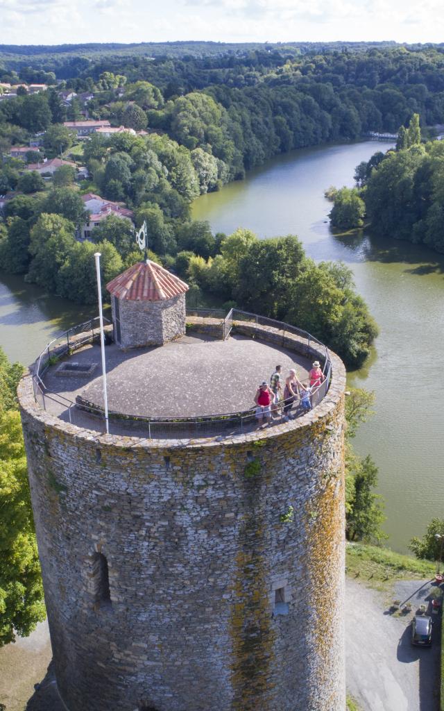 Vouvant cité médiévale