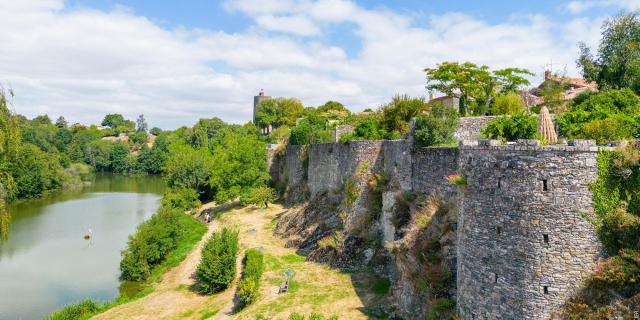 Vouvant cité médiévale Petite Cité de Caractère en Vendée